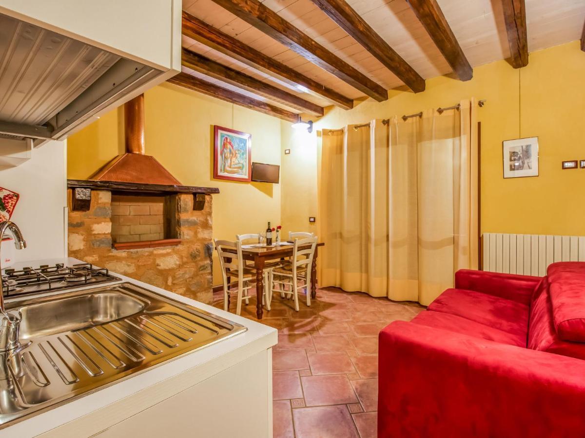 Cozy Chalet At Marone Lake Lombardy With Pool Extérieur photo