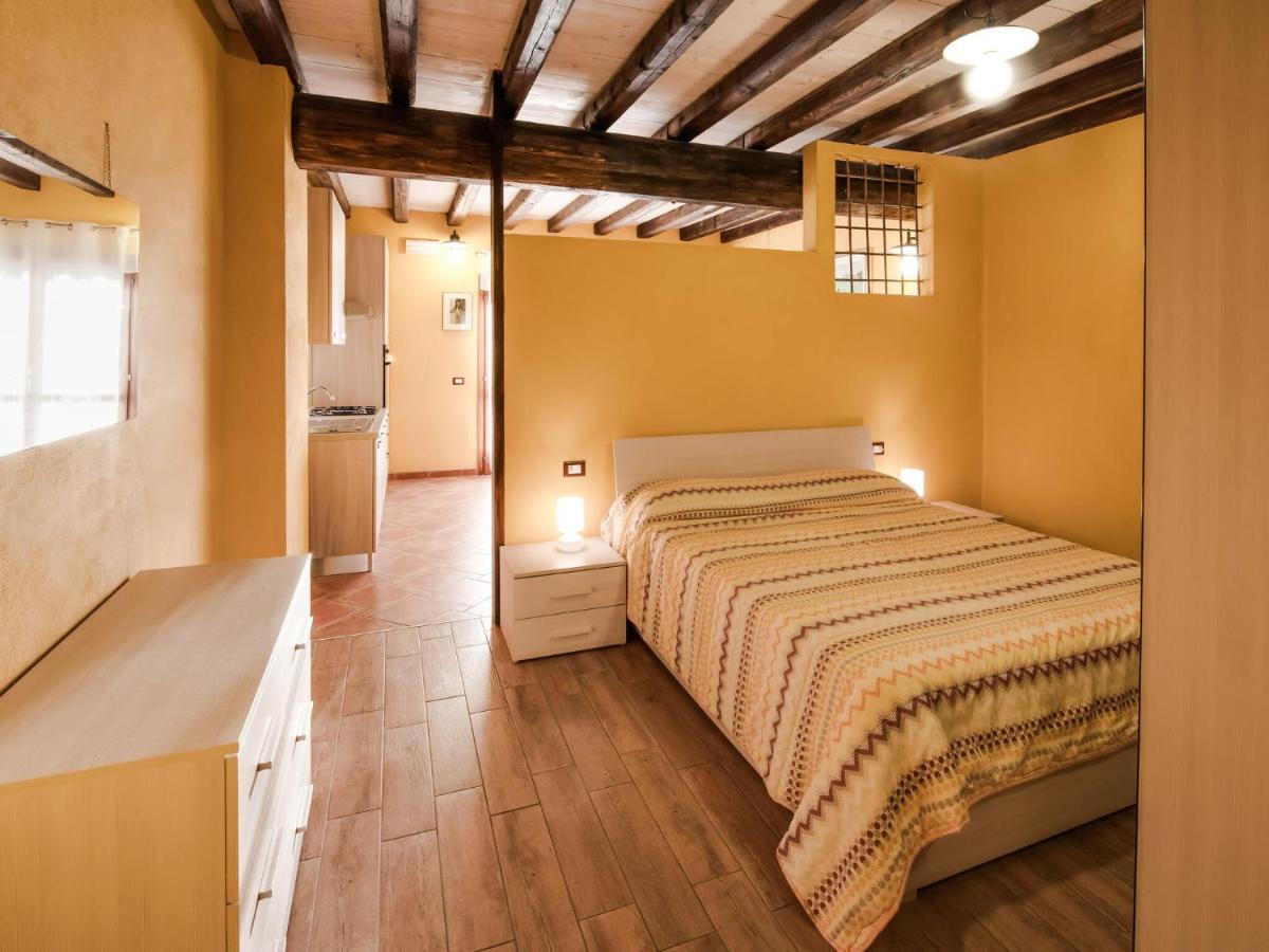 Cozy Chalet At Marone Lake Lombardy With Pool Extérieur photo
