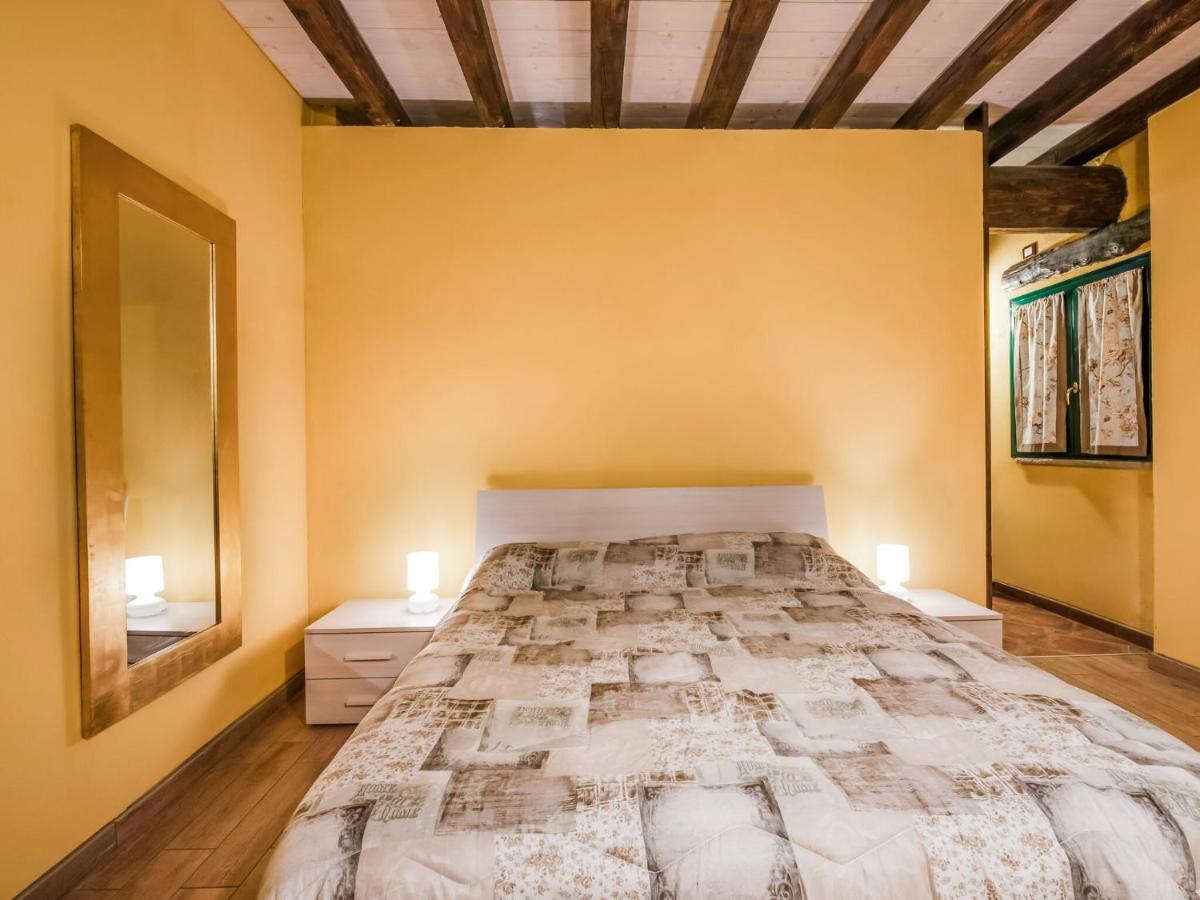 Cozy Chalet At Marone Lake Lombardy With Pool Extérieur photo