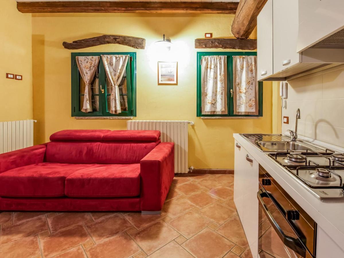 Cozy Chalet At Marone Lake Lombardy With Pool Extérieur photo