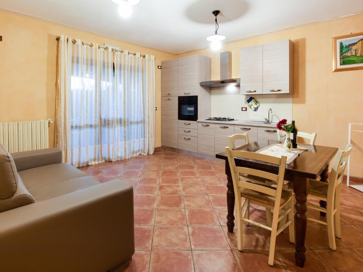 Cozy Chalet At Marone Lake Lombardy With Pool Extérieur photo